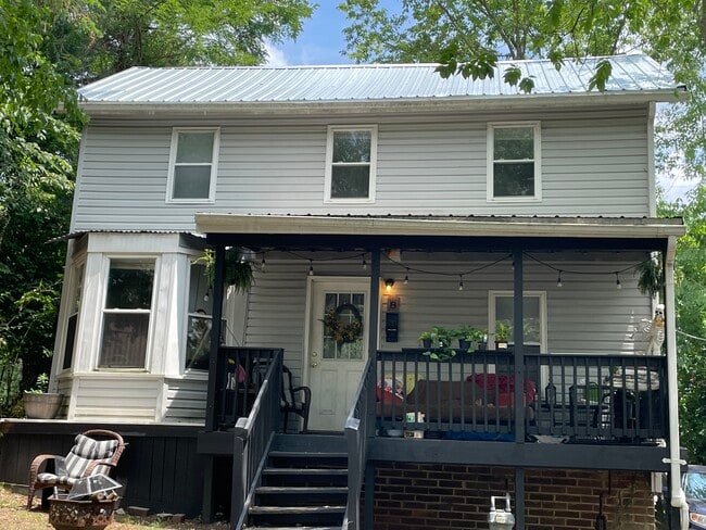property at 8 Mound St