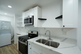 26074 Bay Ave in Moreno Valley, CA - Building Photo - Building Photo