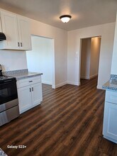 5944 California Ave in Modesto, CA - Building Photo - Building Photo