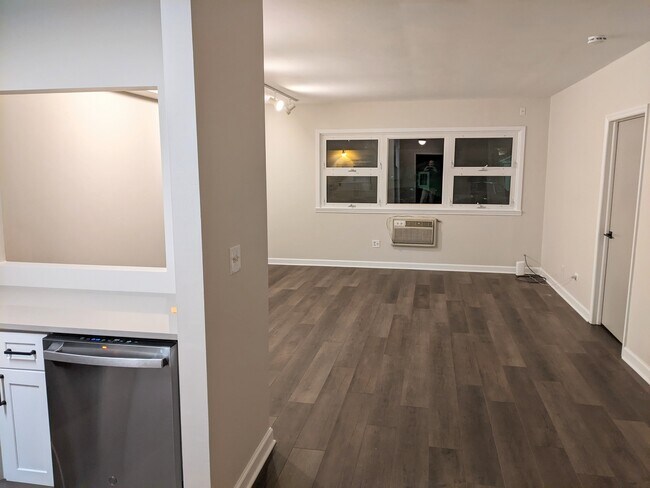 800 Custer Ave in Evanston, IL - Building Photo - Building Photo