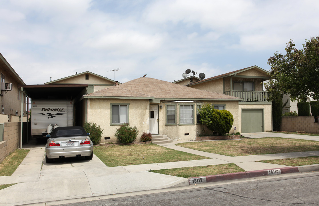 18110-18112 Arline Ave in Artesia, CA - Building Photo