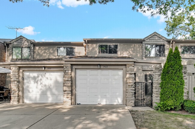 property at 1468 N Picadilly Cir