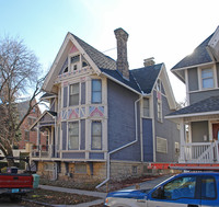 1119 E Knapp St in Milwaukee, WI - Foto de edificio - Building Photo