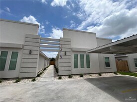 4 San Vicente in Weslaco, TX - Building Photo