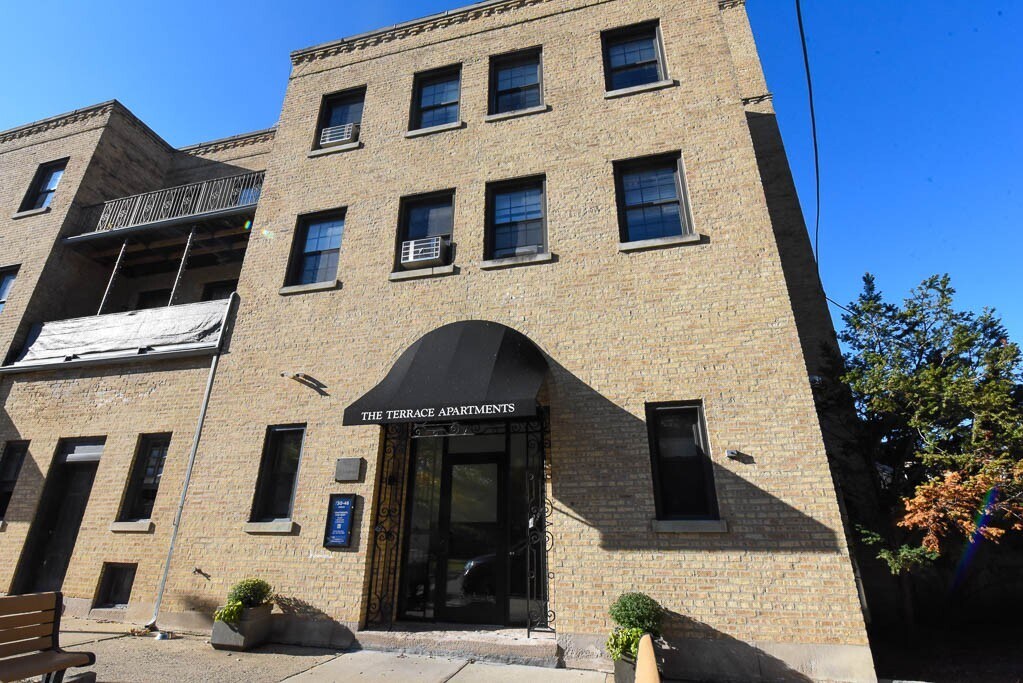 733 Judson Ave in Highland Park, IL - Building Photo