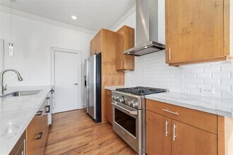 821A W 25th St in Houston, TX - Building Photo - Building Photo