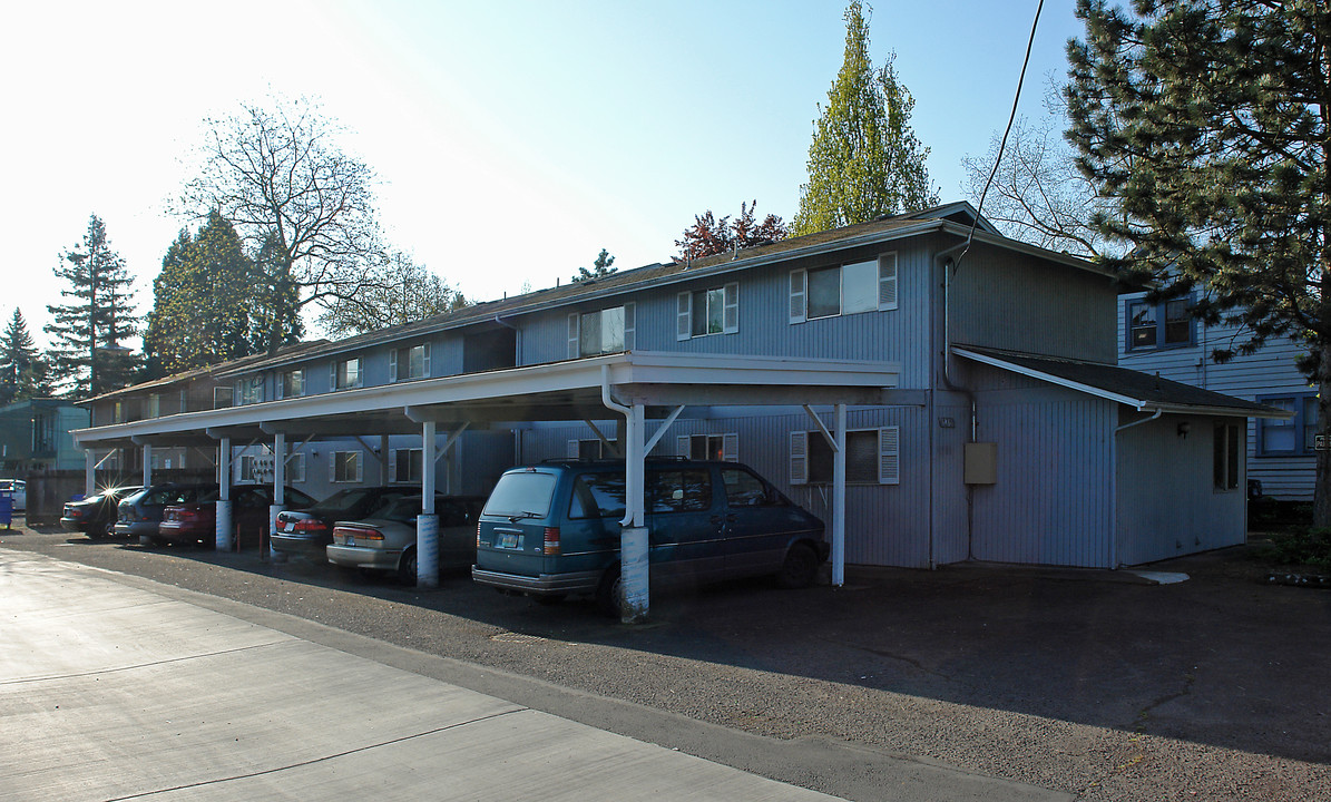 1461 Mill Aly in Eugene, OR - Building Photo