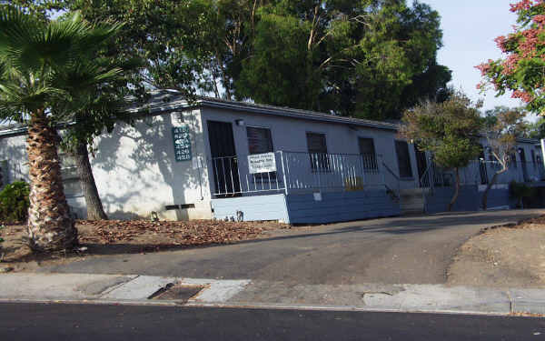 418-428 Ritchey St in San Diego, CA - Building Photo - Building Photo