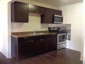 206 Hub Ave in San Antonio, TX - Building Photo - Building Photo