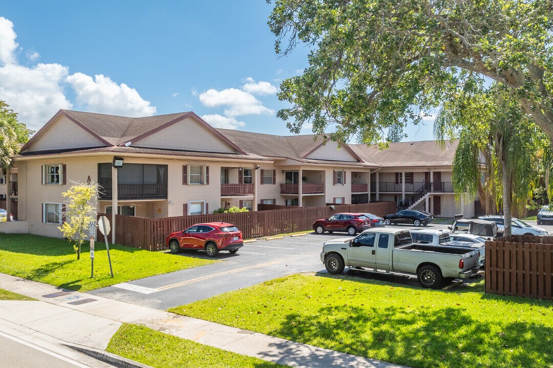 Pine Grove Condominiums in Miami, FL - Building Photo