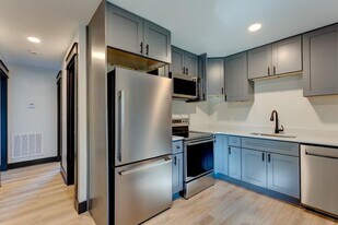 2436 Belvedere Ave in Knoxville, TN - Building Photo