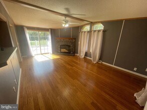 772 Quarry Rd in Bunker Hill, WV - Building Photo - Building Photo