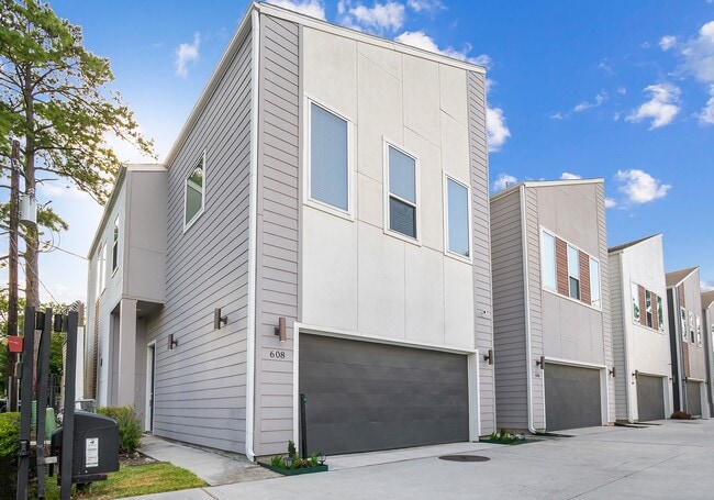 property at 608 Janisch Rd