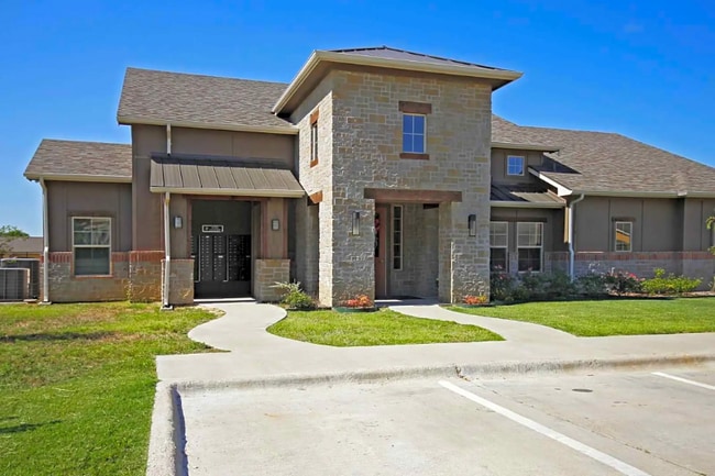 property at 113 W Reunion St