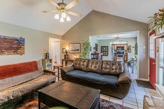 302 S Mt Rushmore Dr in Cedar Park, TX - Building Photo - Building Photo