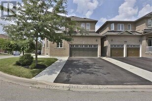 29 Cape Dorset Crescent in Brampton, ON - Building Photo