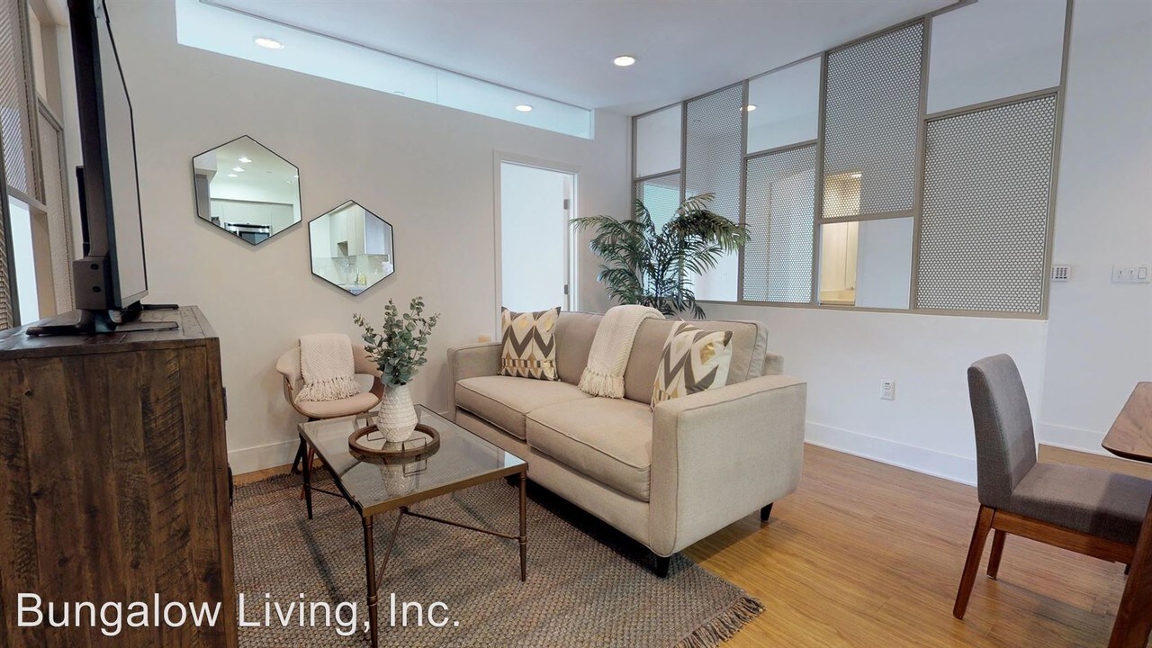 1411 Barry Ave-Unit -#207 in Los Angeles, CA - Building Photo