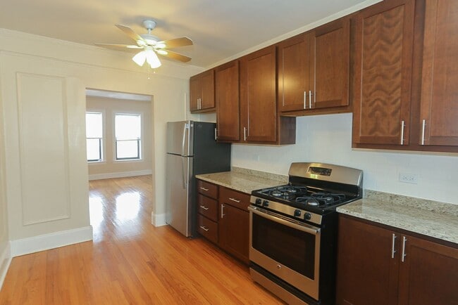 4604 N Winchester Ave, Unit 4600-3H in Chicago, IL - Building Photo - Building Photo