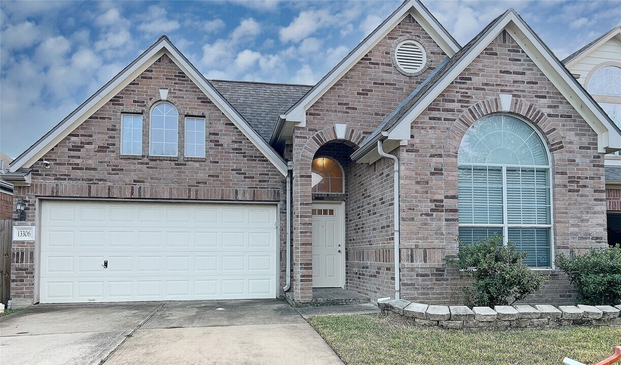 13306 Southpoint Ln in Houston, TX - Building Photo