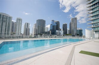 92 SW 3rd St, Unit 3505 in Miami, FL - Building Photo - Building Photo