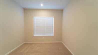 16446 Lone Oak Cir in Orlando, FL - Building Photo - Building Photo