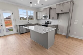 247 Susan Lynn Dr in Hazel Green, AL - Building Photo - Building Photo