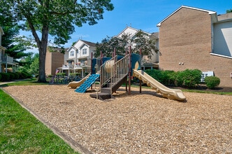 Andrews Corner Apartments in Lakewood, NJ - Foto de edificio - Building Photo