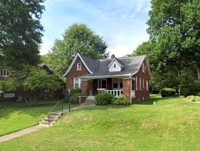 property at 533 S Pennsylvania Ave