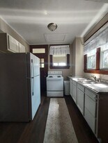 9 Wyoming St in Newark, OH - Building Photo