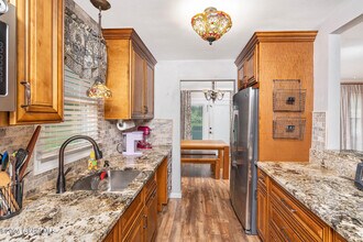 15 Stirrup Dr in East Greenbush, NY - Building Photo - Building Photo