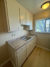 925 N Bayshore Rd W in San Jose, CA - Building Photo - Building Photo