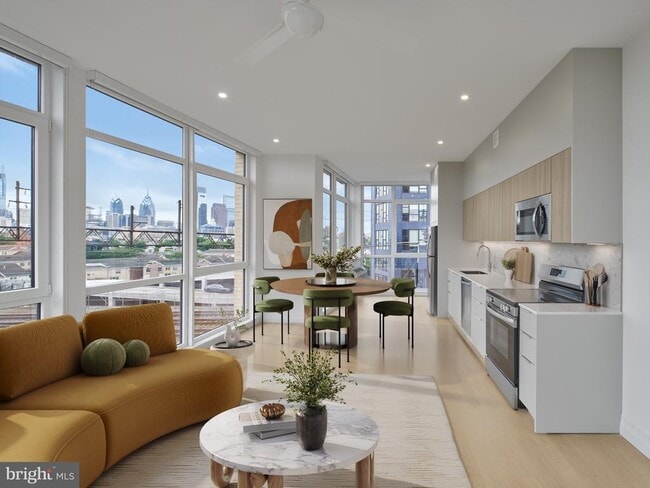 property at 809 Poplar St
