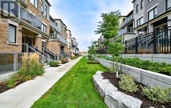 6C Lookout Dr in Bowmanville, ON - Building Photo - Building Photo
