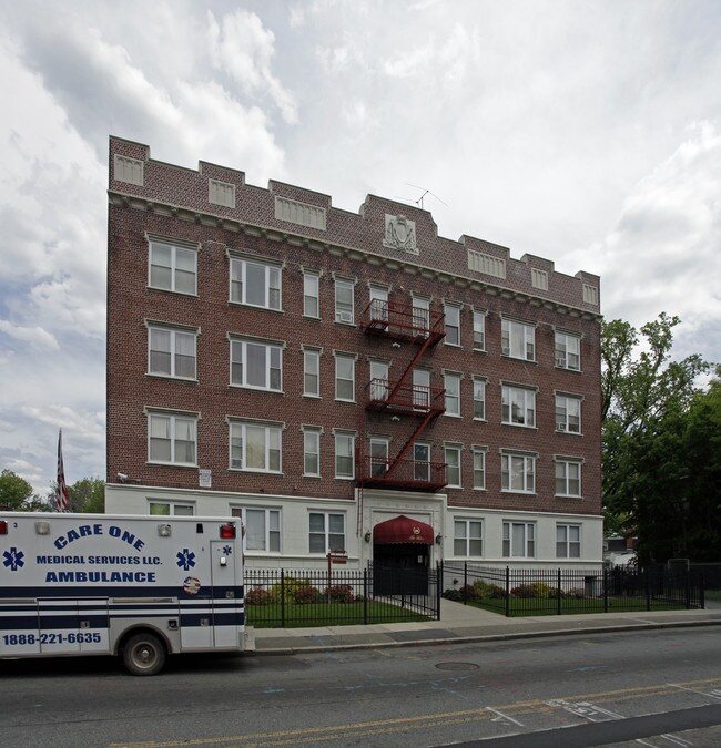 The Palace in East Orange, NJ - Foto de edificio - Building Photo