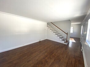 7935 S Lorel Ave in Burbank, IL - Building Photo - Building Photo
