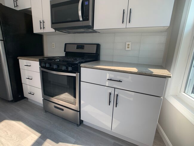 66 Quint Ave, Unit 1