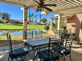 42275 Omar Pl in Palm Desert, CA - Building Photo