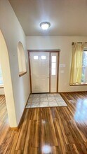 905 Mountain Meadows Cir in Ashland, OR - Building Photo - Building Photo