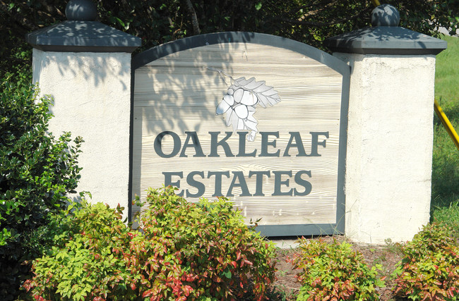 Oakleaf Estates in Charleston, SC - Foto de edificio - Building Photo