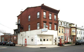 900 S Clinton Ave in Trenton, NJ - Building Photo - Building Photo