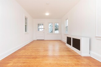 165 Brook St in Scarsdale, NY - Building Photo - Building Photo