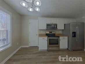 223 Towler Shoals Dr in Loganville, GA - Building Photo - Building Photo