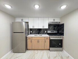 811 Columbia Ave, Unit 2 in North Bergen, NJ - Building Photo