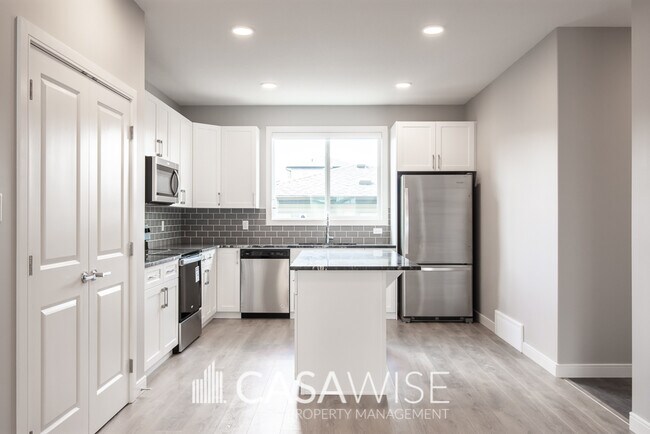 556 Kleins Cres in Leduc, AB - Building Photo - Building Photo
