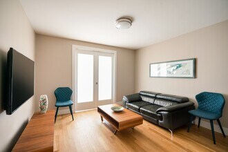 788 Columbus Ave in New York, NY - Building Photo - Building Photo