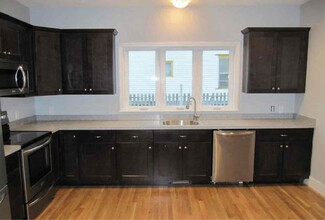 539 Southbridge St in Worcester, MA - Building Photo - Building Photo