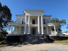 110 Langhorne Ln in Lynchburg, VA - Building Photo