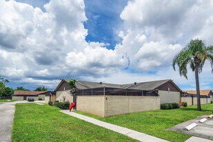 4757 Sunny Palm Cir in West Palm Beach, FL - Building Photo