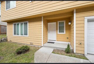 3128 Broadway, Unit Unit C in Everett, WA - Foto de edificio - Building Photo