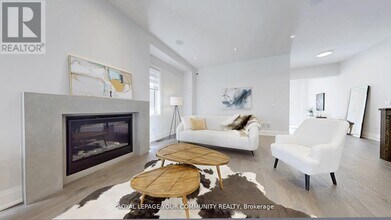 32 Conger St in Vaughan, ON - Building Photo - Building Photo